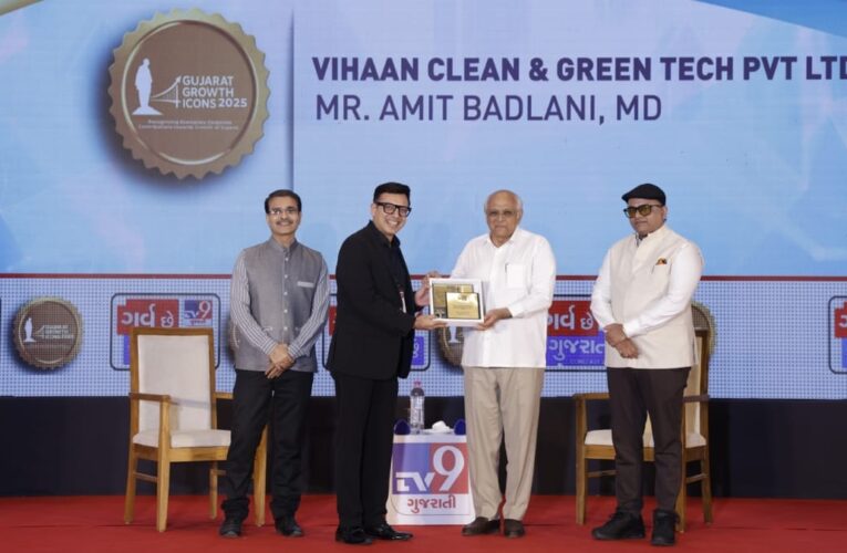 Amit Badlani, MD of Vihaan Clean & Green Tech & Go Green Mechanisms, honoured by CM Bhupendra Patel