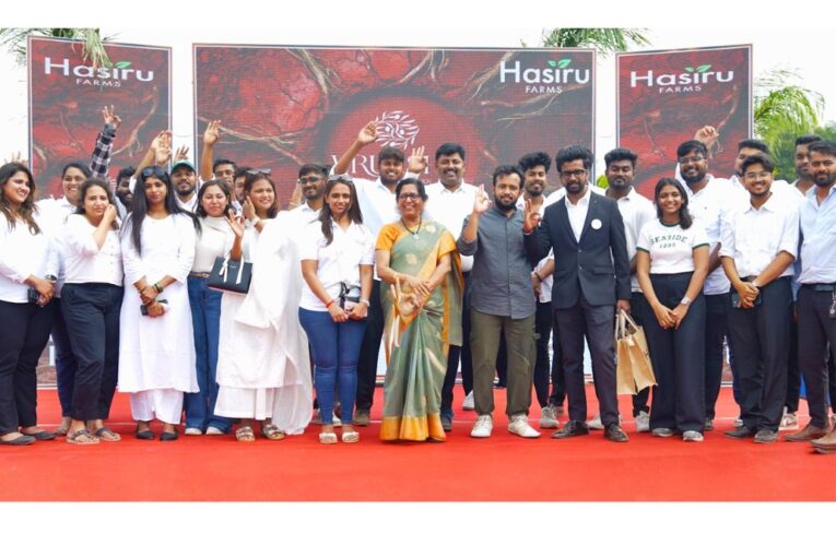 Hasiru Farms Marks 77th Republic Day with 77 Kms Cyclothon at VRUKSHA Project Launch